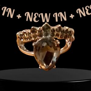 Gold Ring.